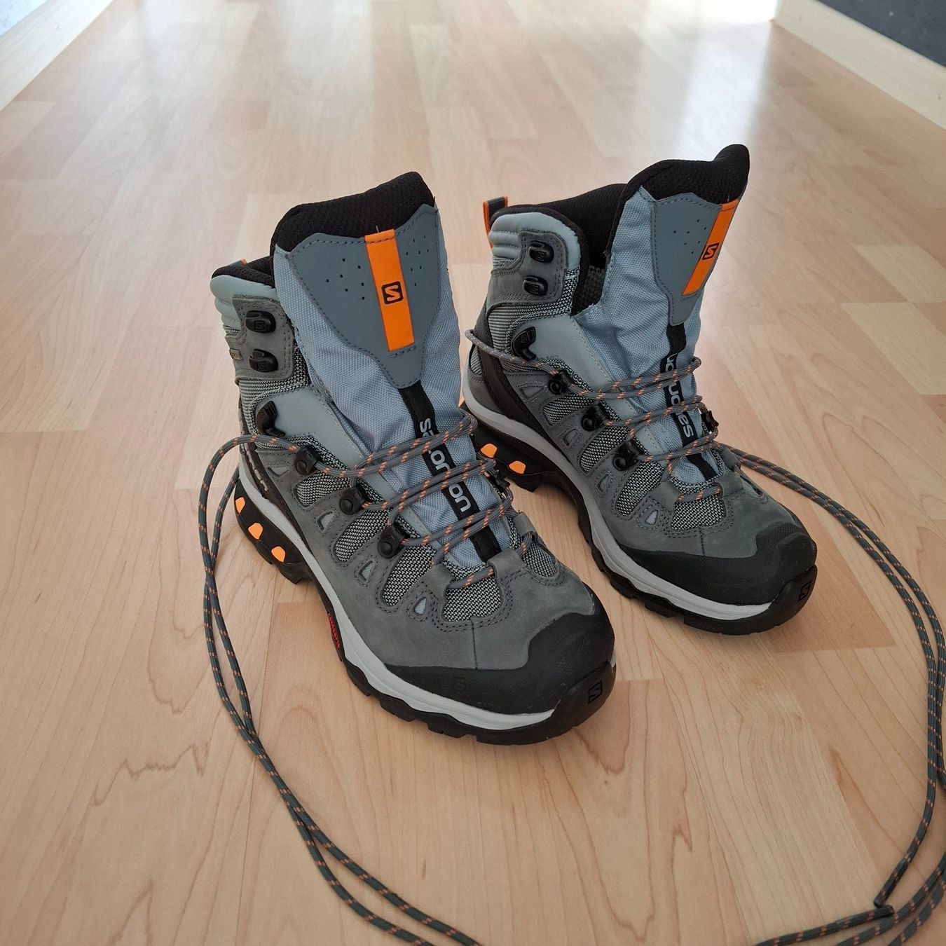 Salomon Scarpe da donna: neue Damen-Wanderschuhe – Nuovo (secondo la descrizione) da Winterthur venduto da gmarco232