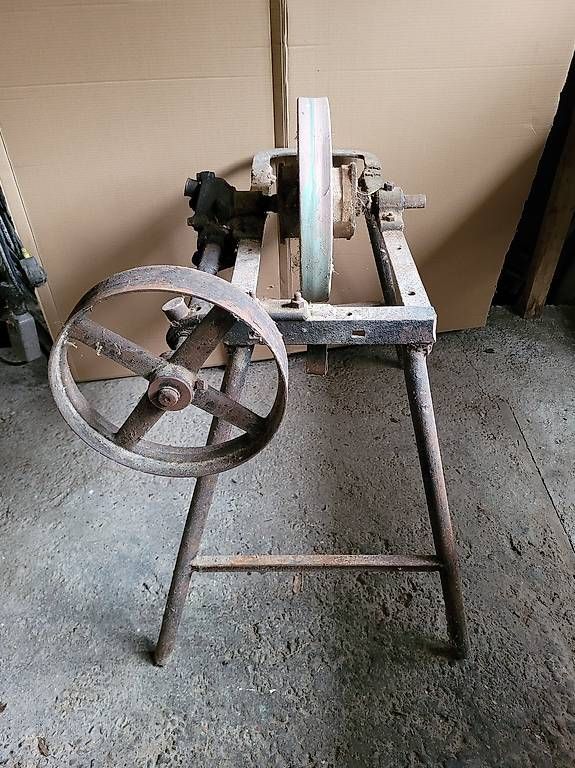 Schleifen & Polieren: Antike alte Schleifstein Messer Schleifmaschine – Gebraucht aus Tobel von YAMAHA14 2