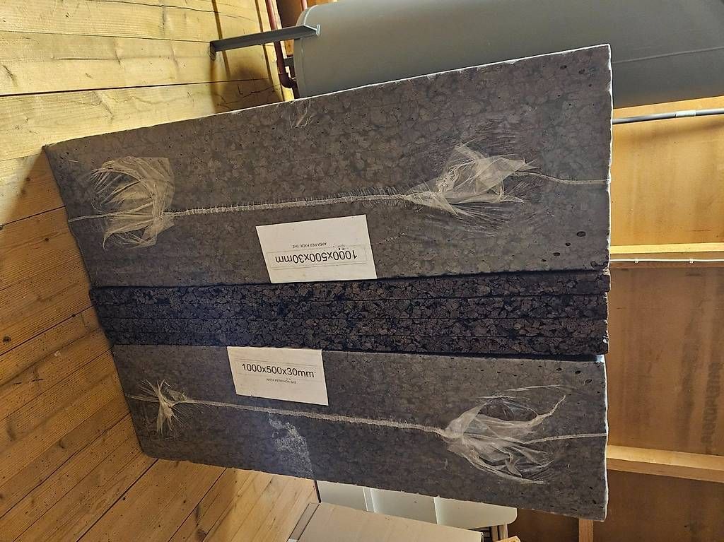 Altri materiali per l'edilizia: Korkdämmplatten 24 Stück 100x50x3cm – Usato da Zürich venduto da whynot 1