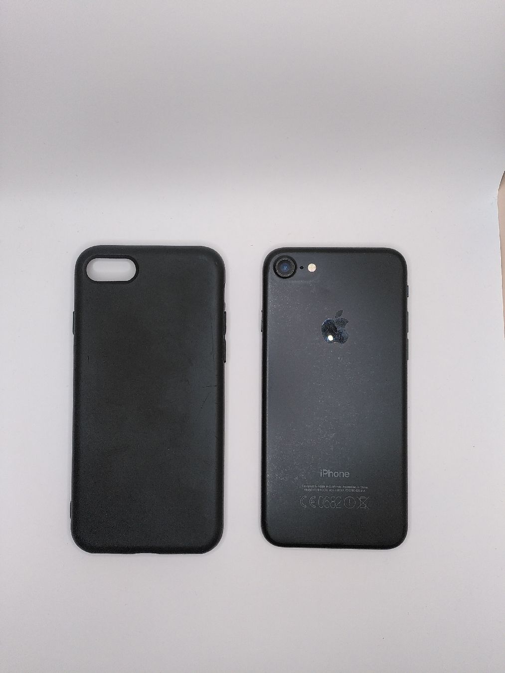 Apple Telefoni cellulari / Smartphones: Apple iPhone 7 schwarz – Usato da Kappel SO venduto da speedy092 2