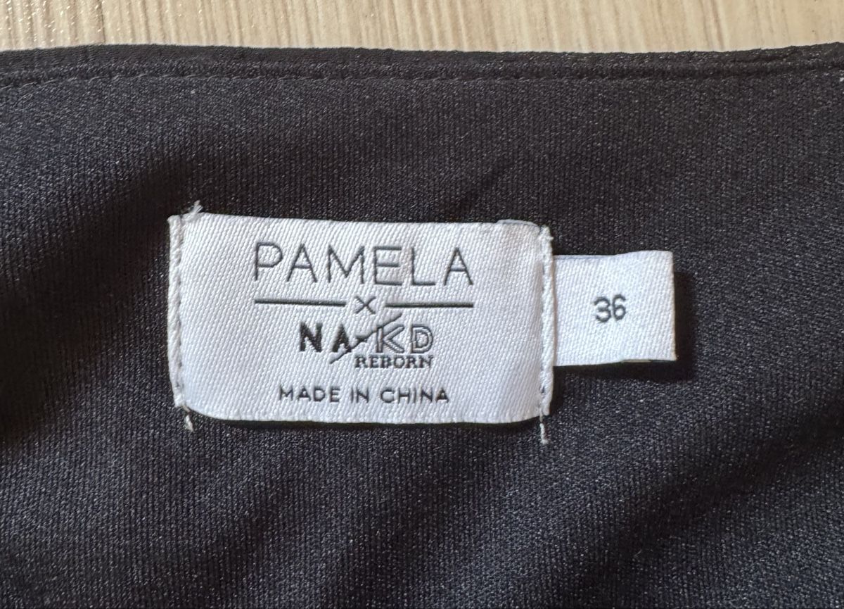 Na-kd Vestiti: Kleid Pamela x na-kd – Usato da Egg b. Zürich venduto da bia_h2n5 1