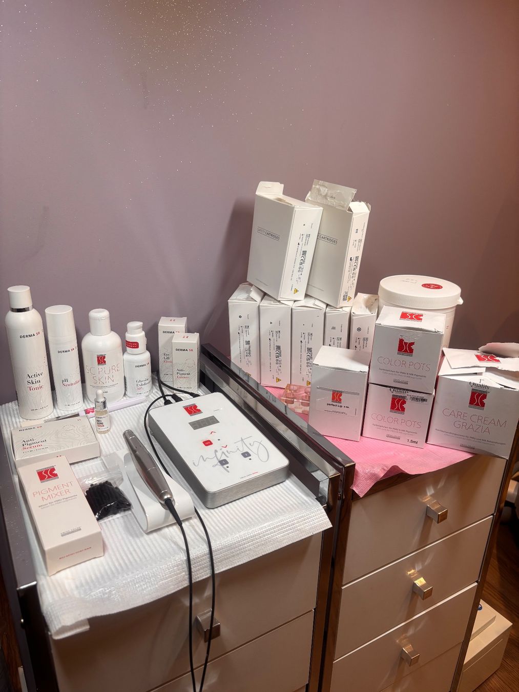 Cura del viso: Swiss liner Infinity Permanent Make-up Gerät – Usato da Brugg AG venduto da Burissa 1