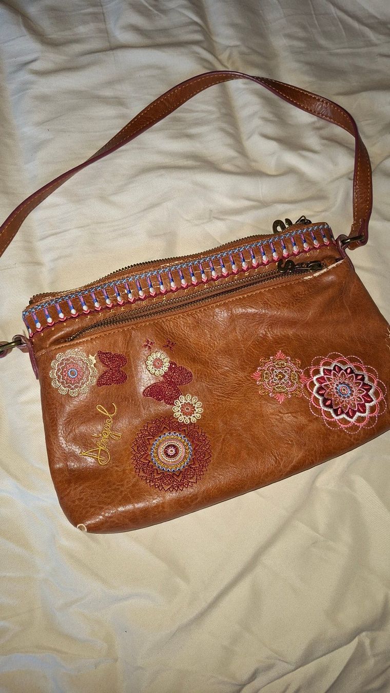 Desigual Borse da donna: Sac bandoulière Desigual – Usato da La Rippe venduto da veromaud
