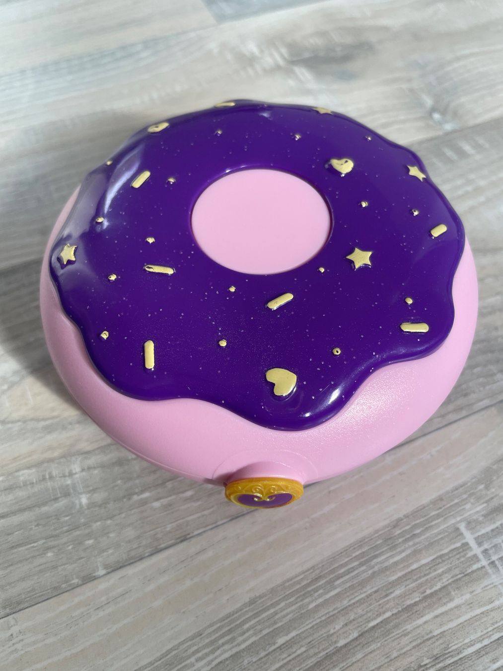 Polly Pocket Carillon: Polly Pocket Schatulle Donut Pyjamaparty – Usato da Hellikon venduto da Giojo