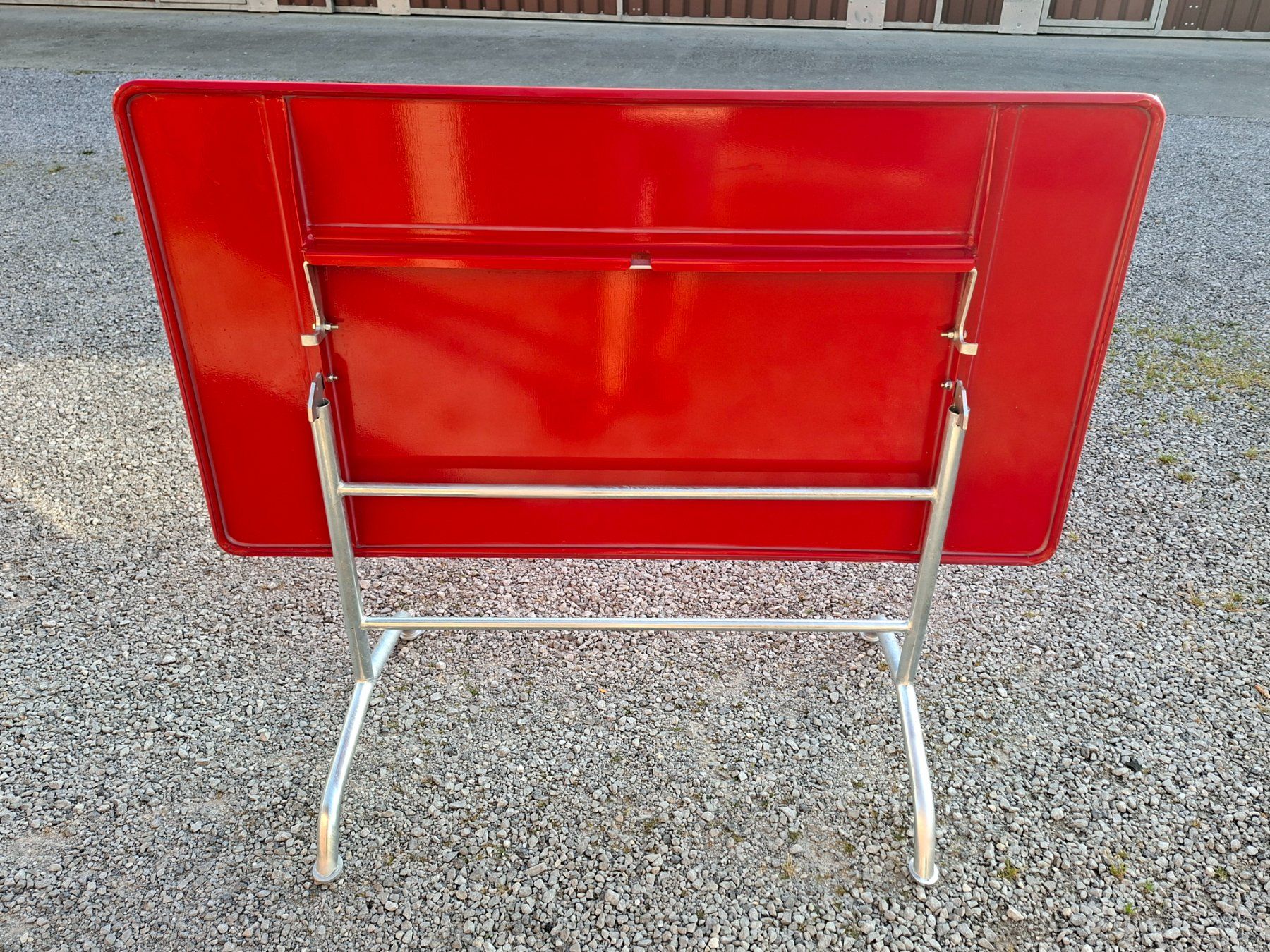Tavoli: Gartentisch Klappbar 140cm X 75cm Rot – Usato da Buch am Irchel venduto da alinea11 6