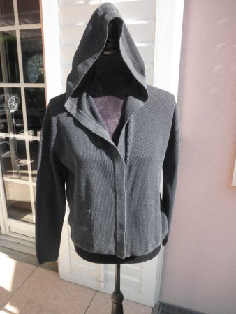 Nile Strickjacke mit Kapuze