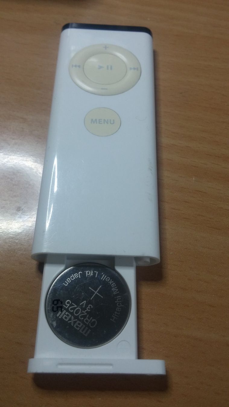 Apple Telecomandi: Apple Remote Fernbedienung A1156 – Usato da Zürich venduto da sendbad 2