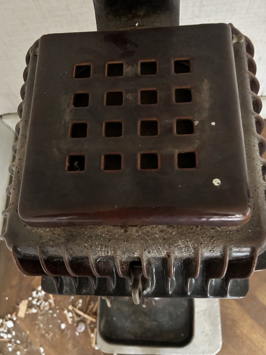 Stufe caminetto: Vintage Fourneau à bois Dulliken 1 – Usato da Montsevelier venduto da Batson 2
