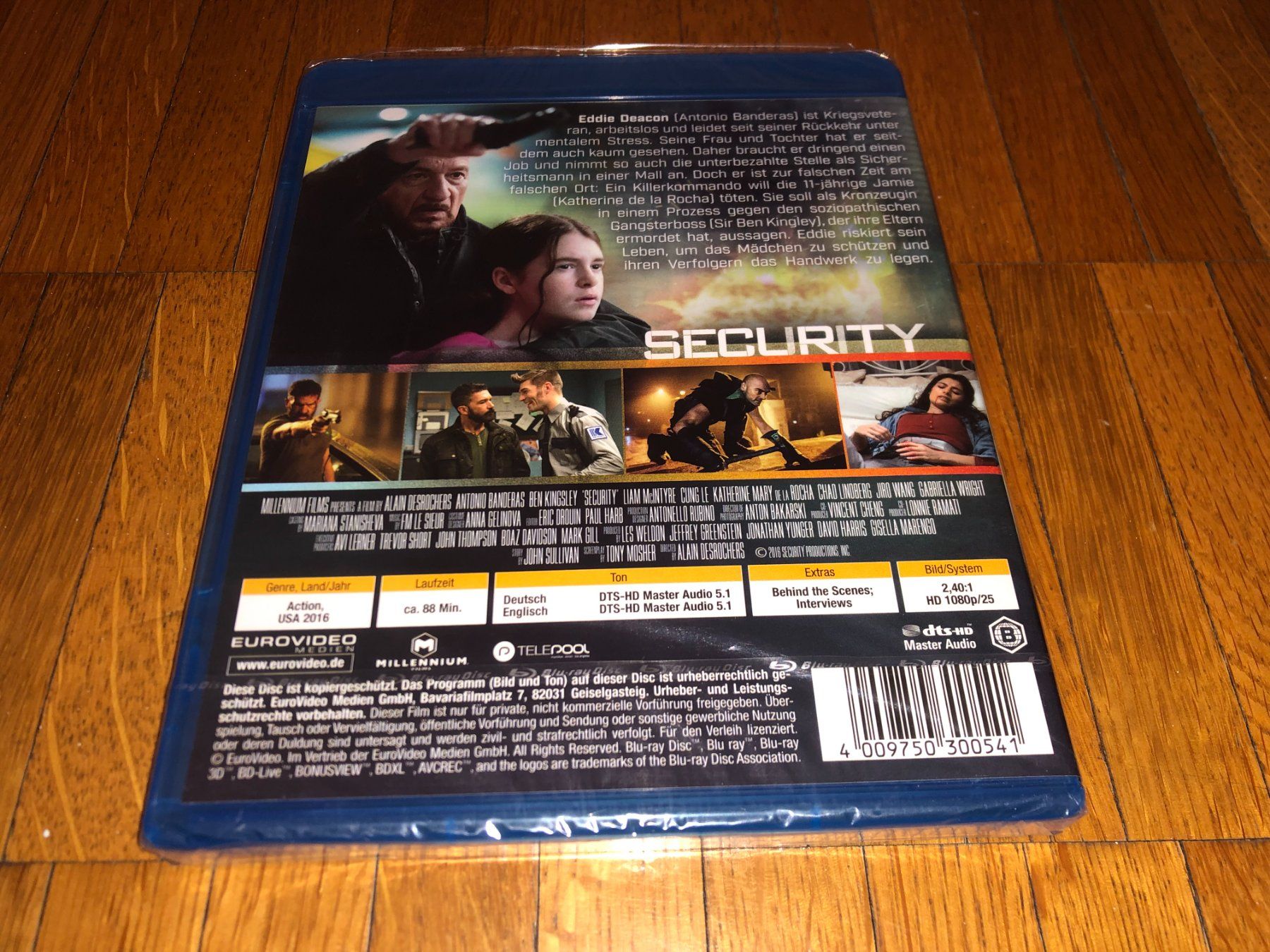 Tous les DVDs: Security - BLU-RAY - UNCUT – Neuf avec emballage d'origine à Basel par havsok 1