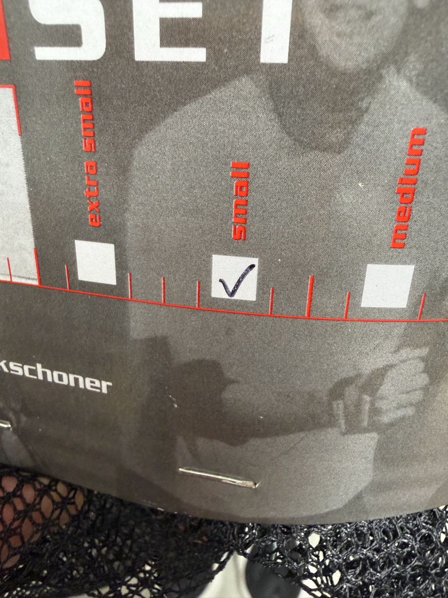 Protections: Schoner Set Grösse S  – D'occasion à Watt par SwissBlueLine 1