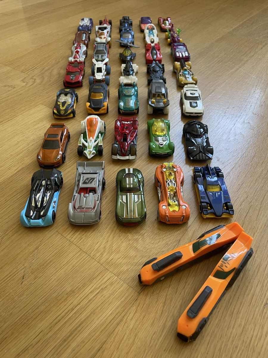 Hot Wheels Modellini d'auto: Collection de 36 voitures Hot Wheels – Usato da Fribourg venduto da Mymikrakra01