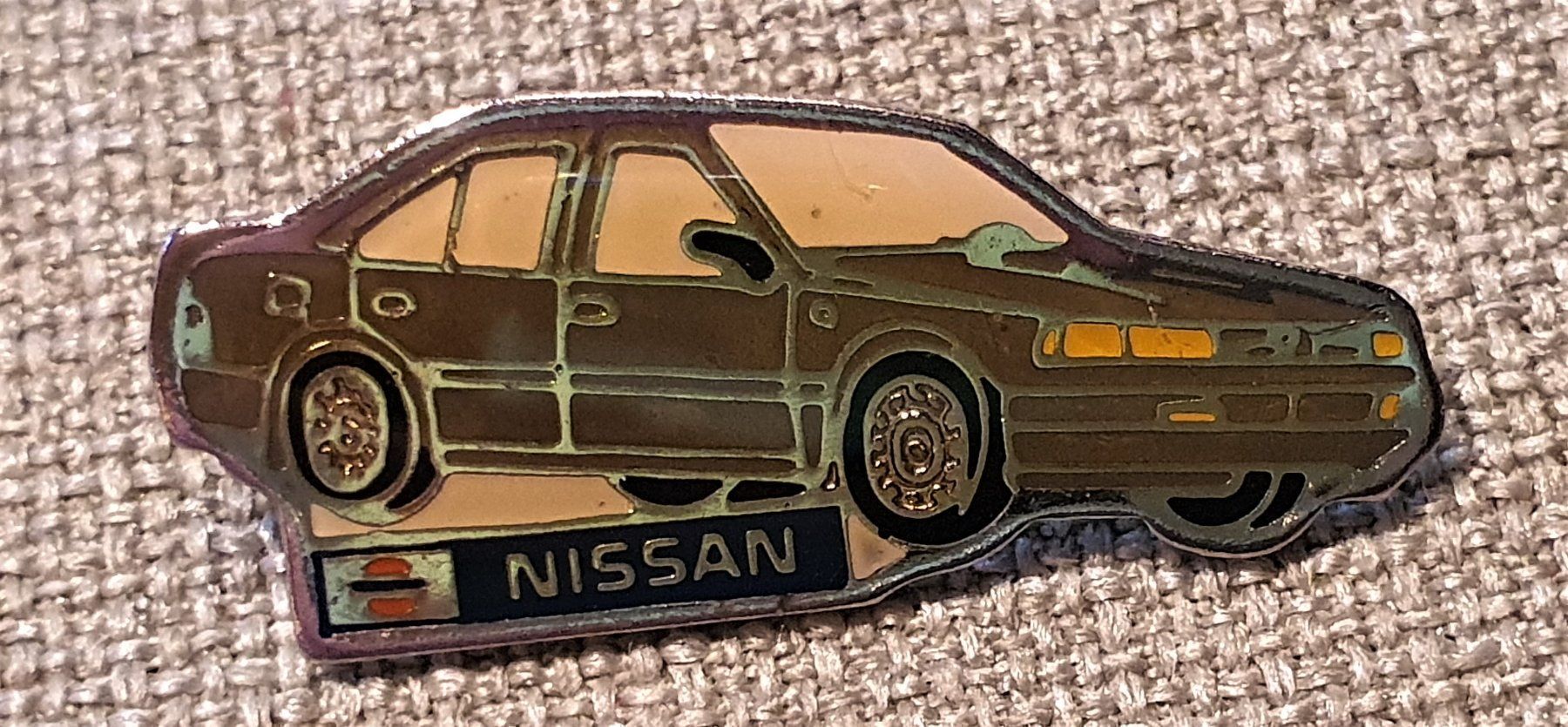 Automobili: L843 - Pin Auto - Nissan Maxima V6 – Usato da Reinach BL venduto da Boston-Verkauf