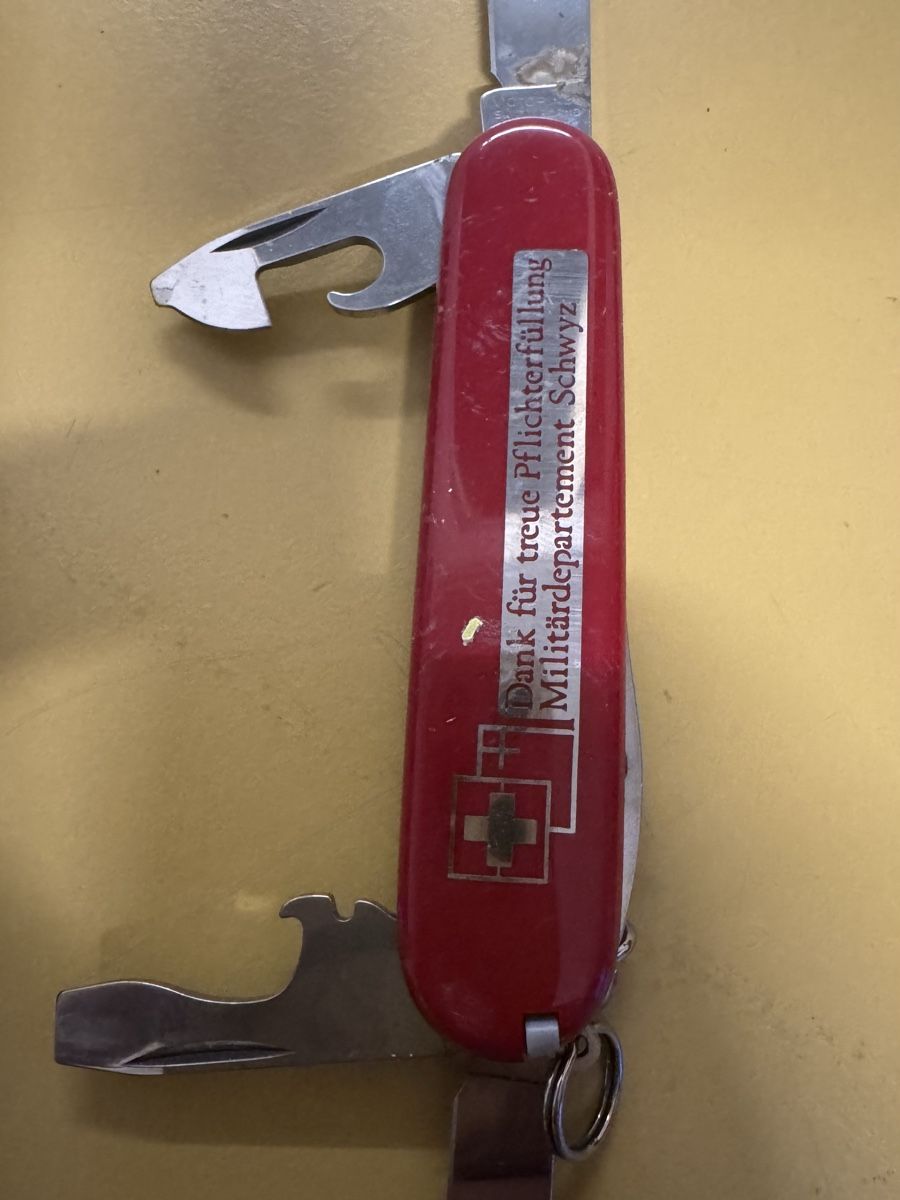 Victorinox Coltelli tascabile: Victorinox Taschenmesser  – Usato da Schlieren venduto da Freundlich02 2