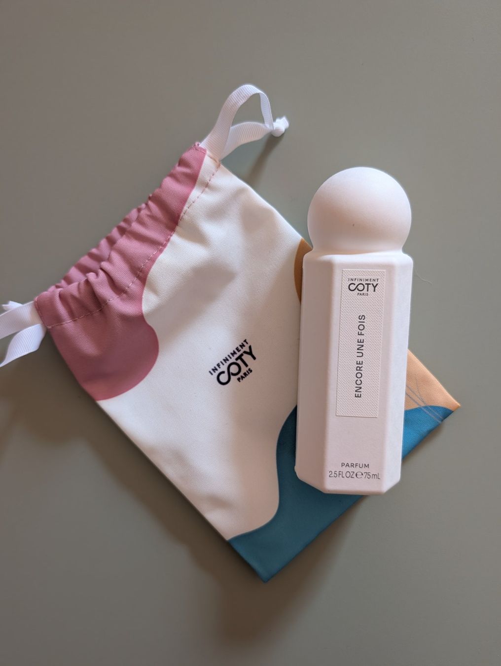 Profumi & Eau de Toilette: Parfum Encore Une Fois Infiniment Coty Paris, 75ml – Usato da Bern venduto da JessJako 2