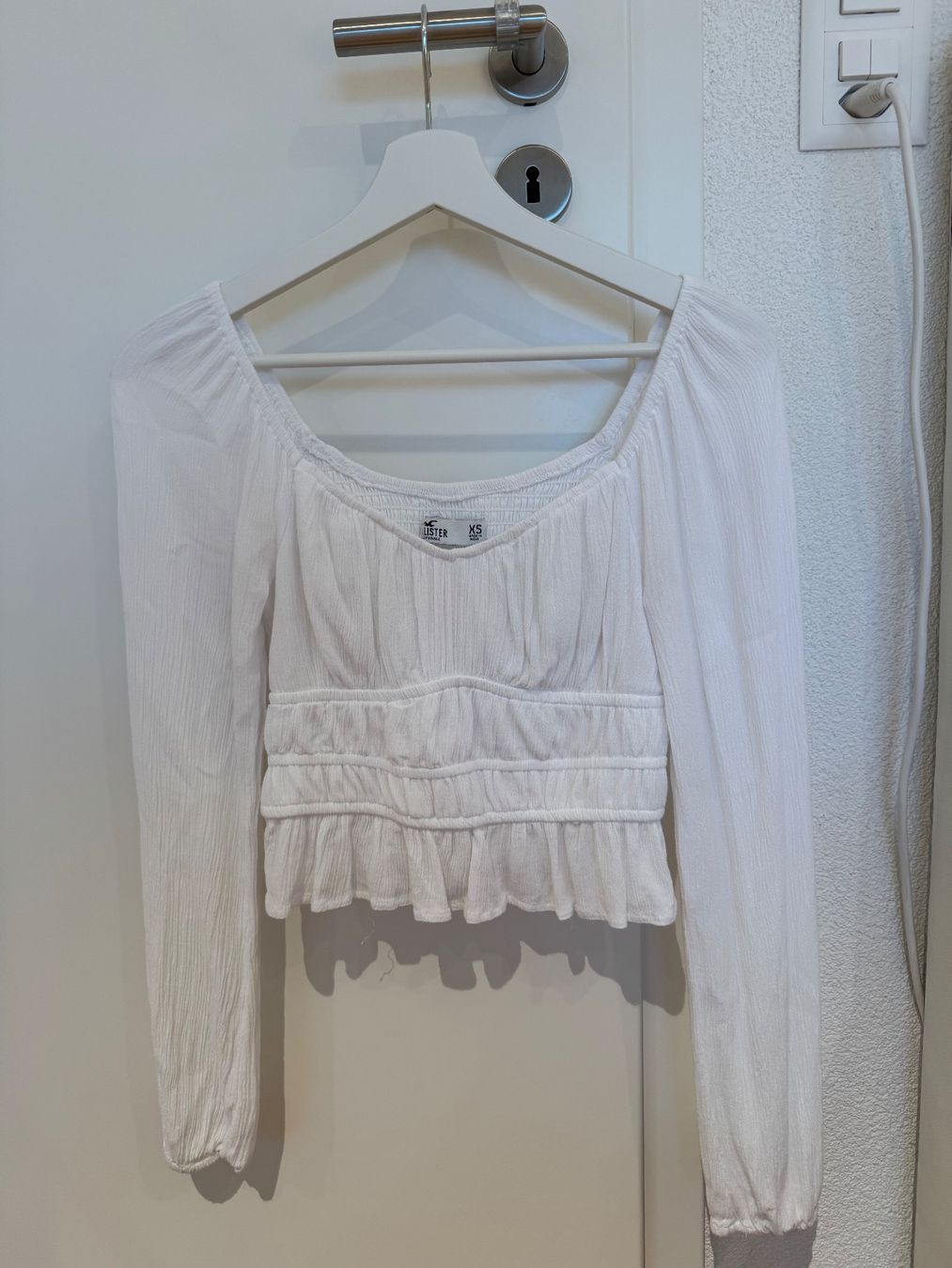 Hollister Blusen: Hollister Langarm weiss - XS – Gebraucht aus Biel-Benken BL von csr_b6dz