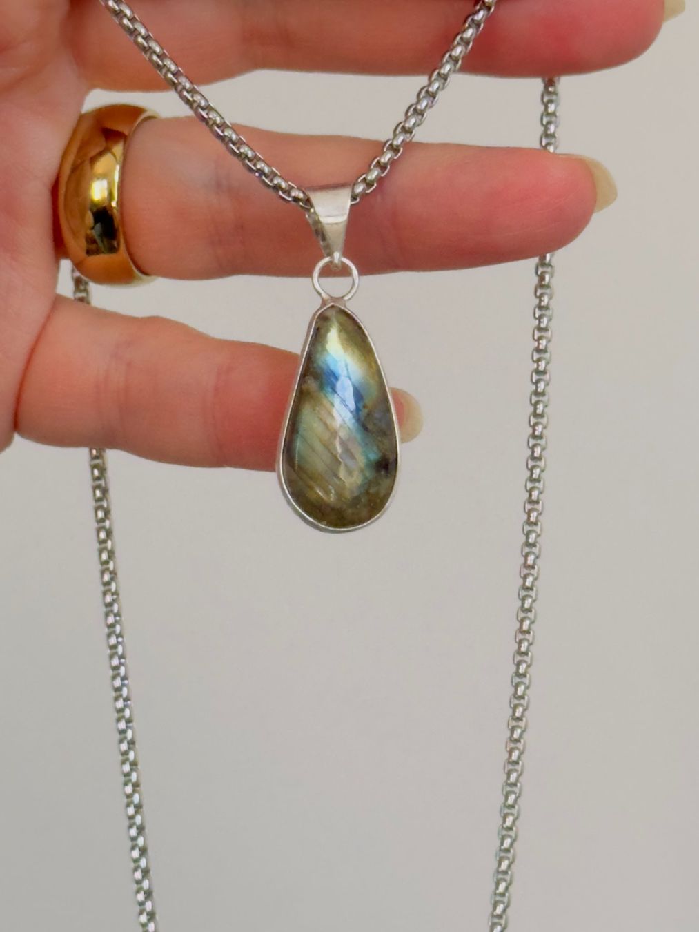 Catenine: Fashionable labradorite necklace – Nuovo e nell'imballaggio originale da Genève venduto da AGBERG 6