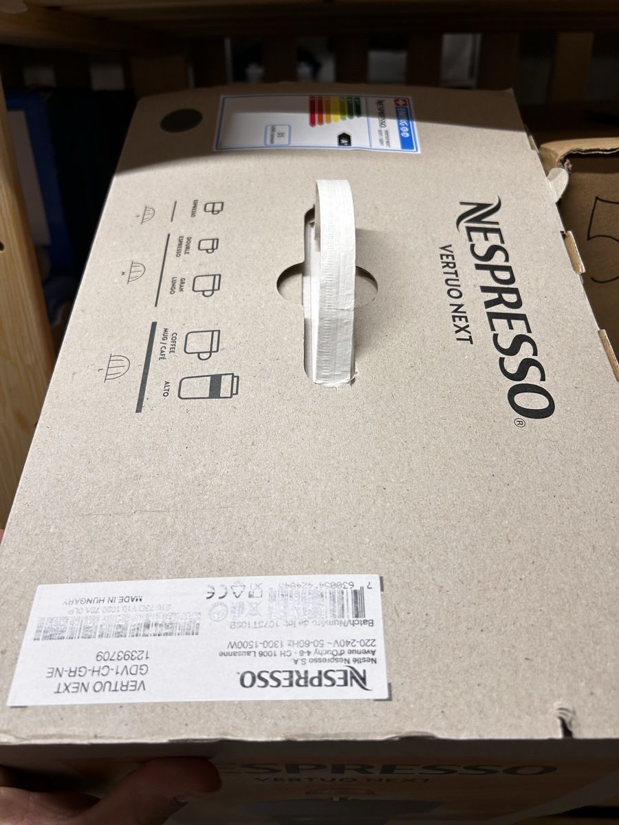 Nespresso Macchine per caffè & Macchine per espresso: Nespresso Vertuo – Usato da Nussbaumen AG venduto da coo_z6ls 1