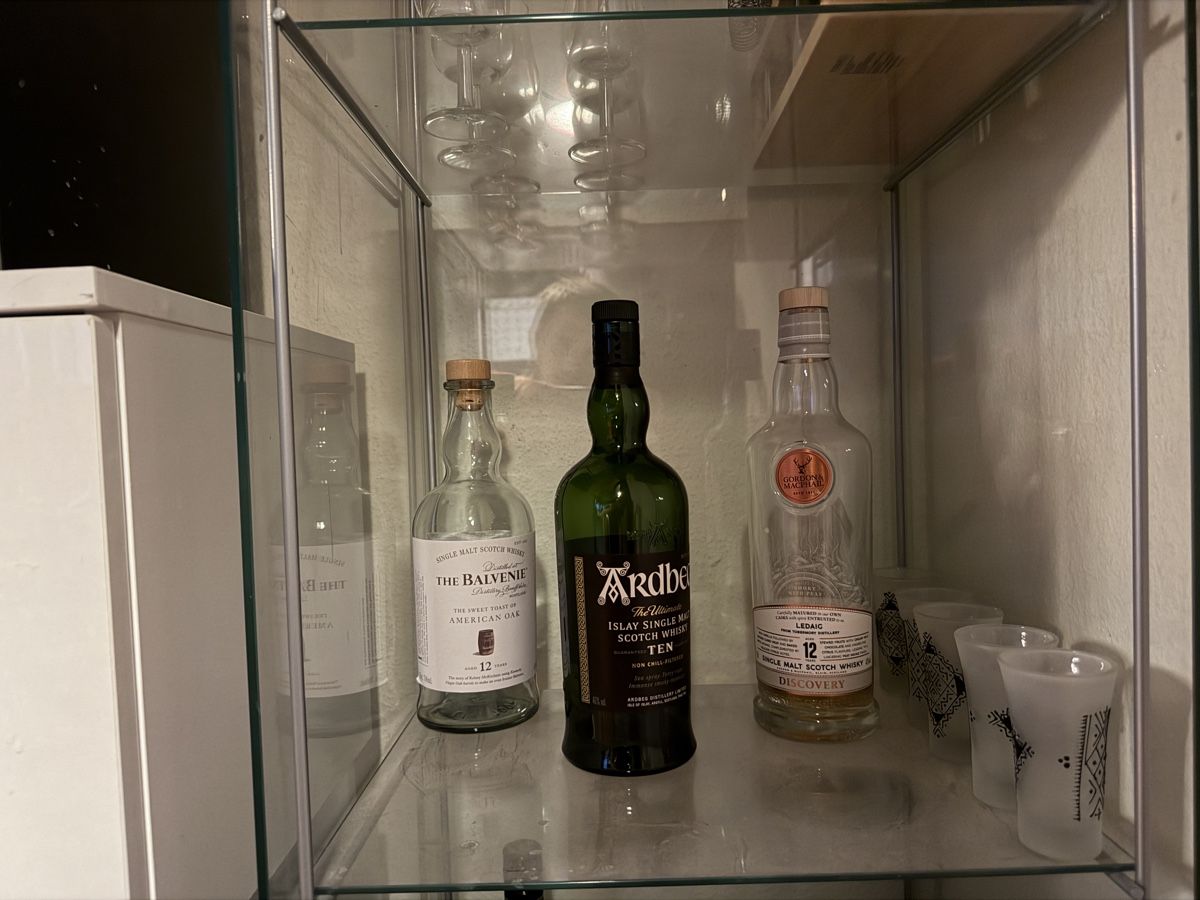 Vitrinen: Glasvitrine – Gebraucht aus Grindelwald von yoloflip45 4