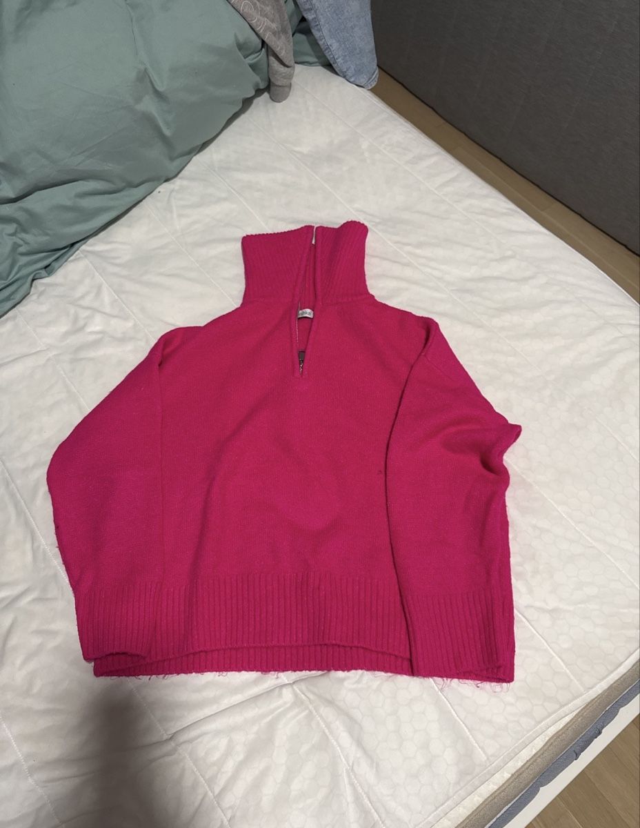Bershka Pullover & Sweatshirts: Pinker Pullover von Bershka – Gebraucht aus Laufen von AnnaBlunschi