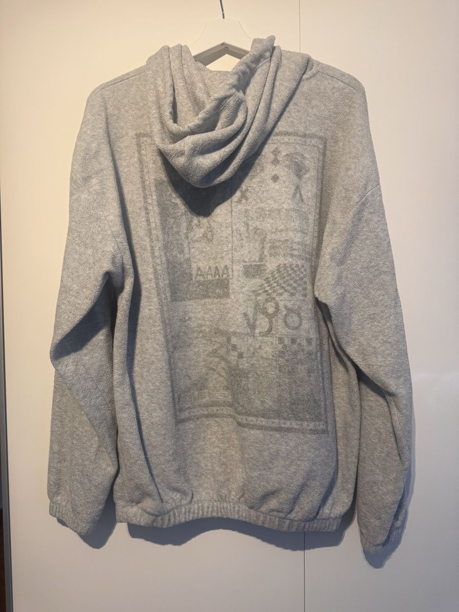 Urban Outfitters Maglioni & Felpe: Stylischer Hoodie Grösse M – Usato da Zürich venduto da nel_dcb9 1