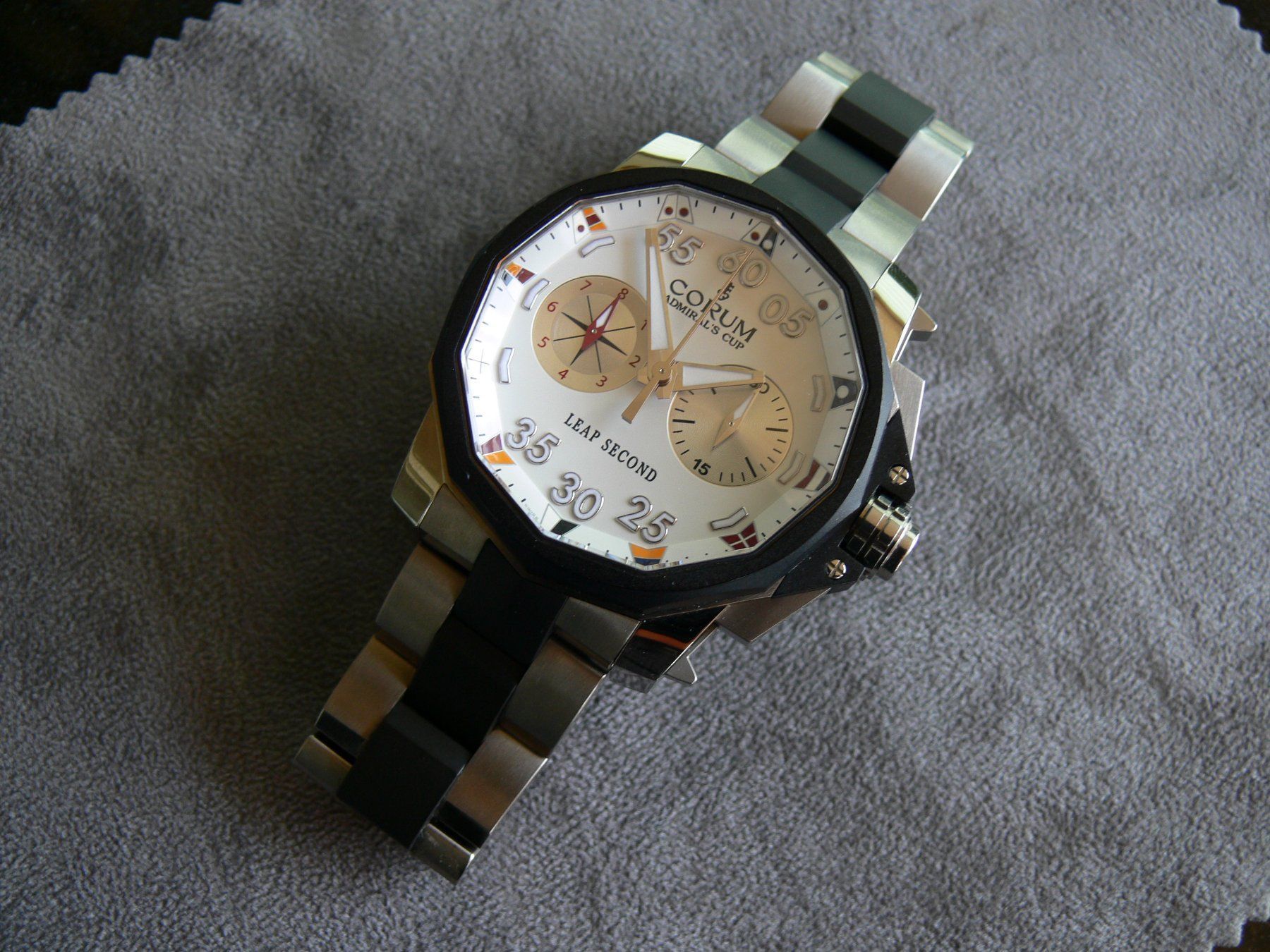Corum Orologi: Corum Titan Chronograph Leap-second   48mm       895.931.06 – Usato da Remigen venduto da Kelias 6