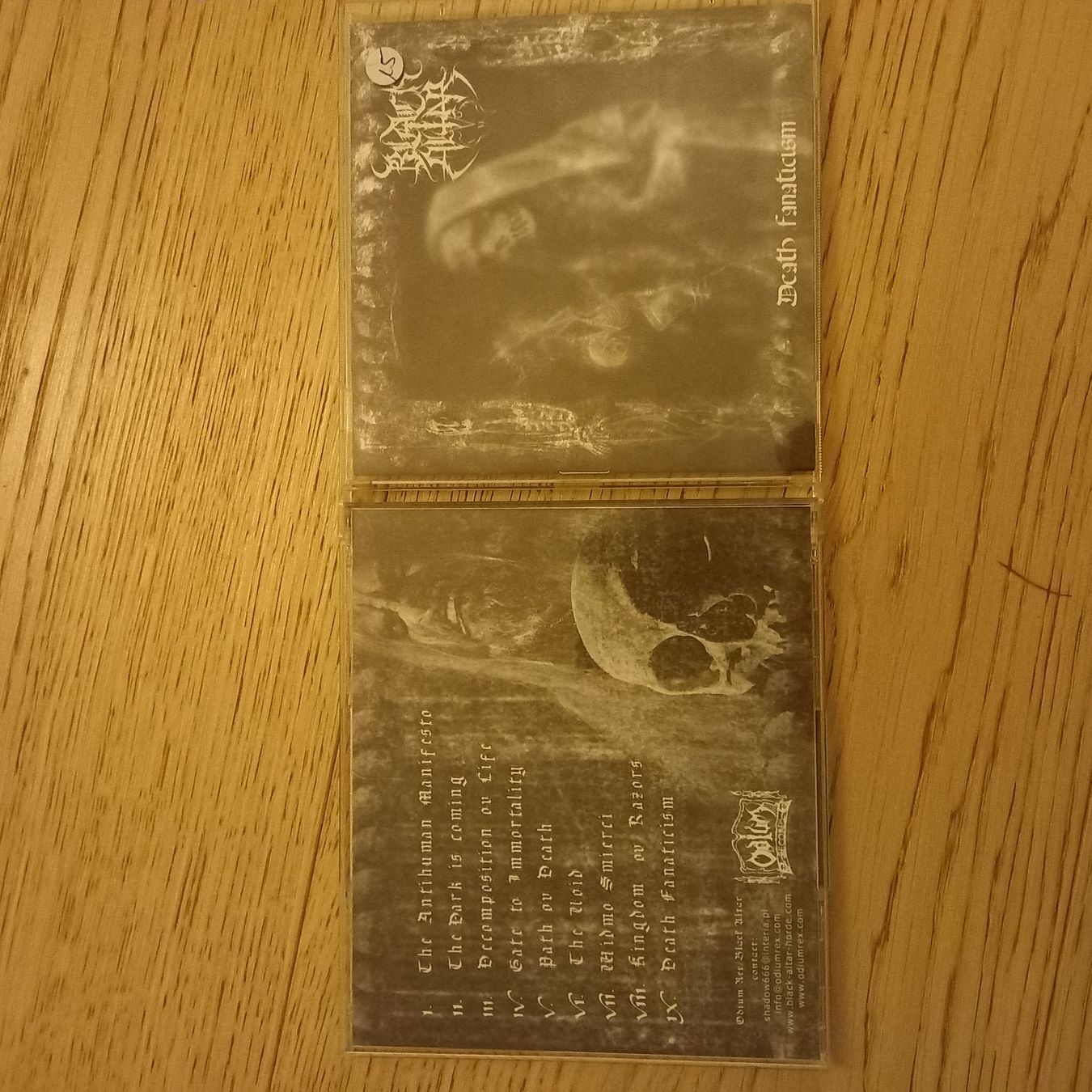 CD: Black altar - death... – Usato da St-Cergue venduto da VeganWarrior