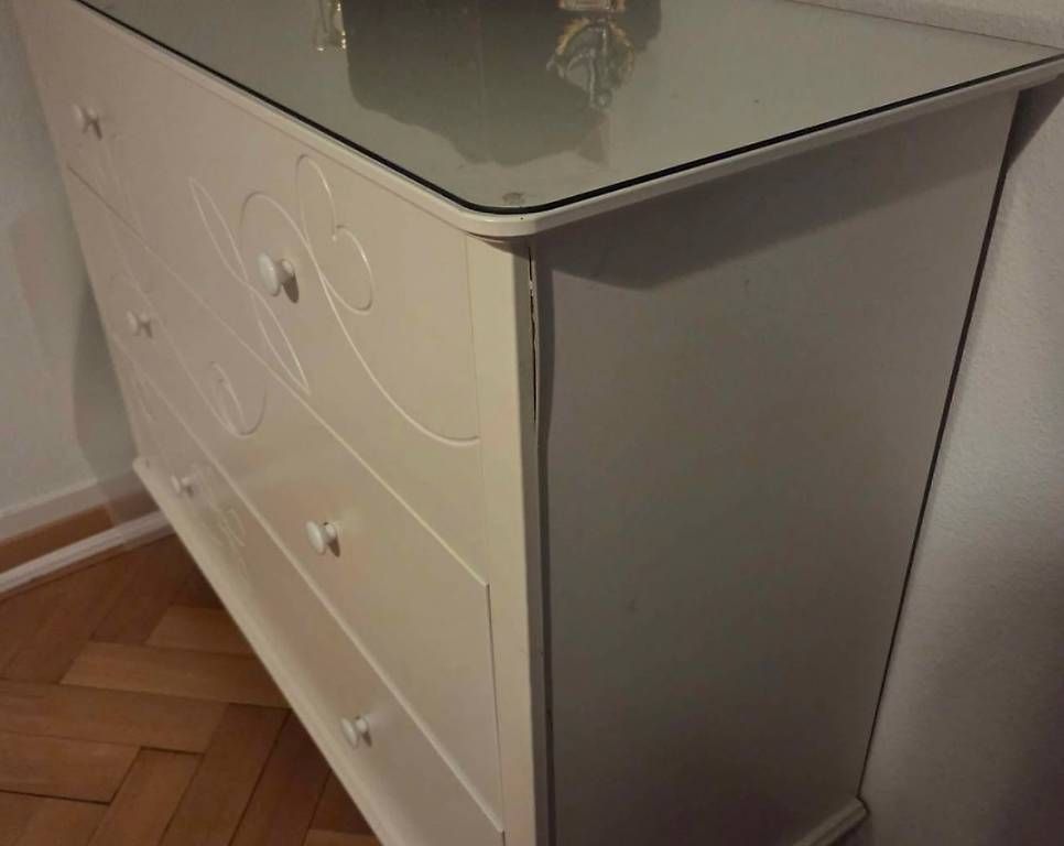 Commodes: Kommode Weiss – D'occasion à Tägerwilen par Vespa2023 1