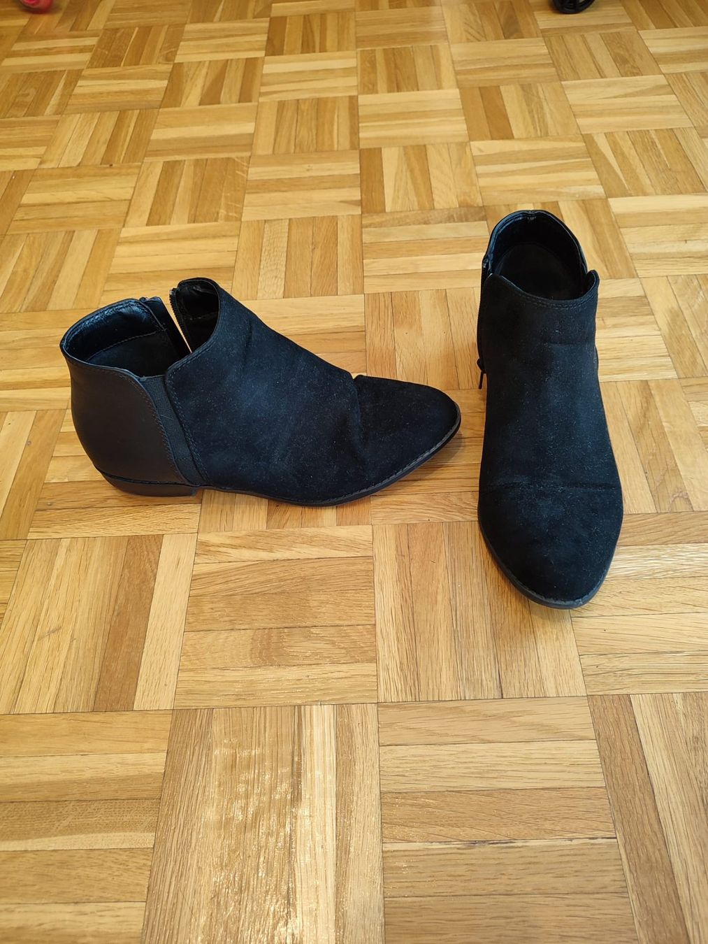 Scarpe da donna: Lot 8 paires de chaussures – Usato da Prilly venduto da Ledanaki 6