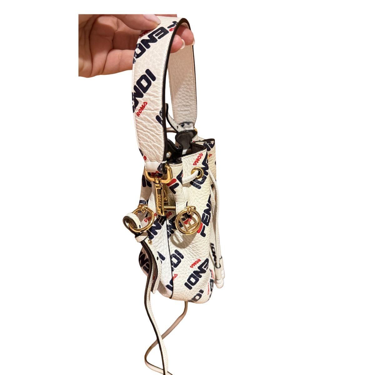 Fendi Borse: Fendi Mini Mon Tresor Bucket Bag - Pristine Condition! – Nuovo (secondo la descrizione) da Bursinel venduto da rud_9mxh 1
