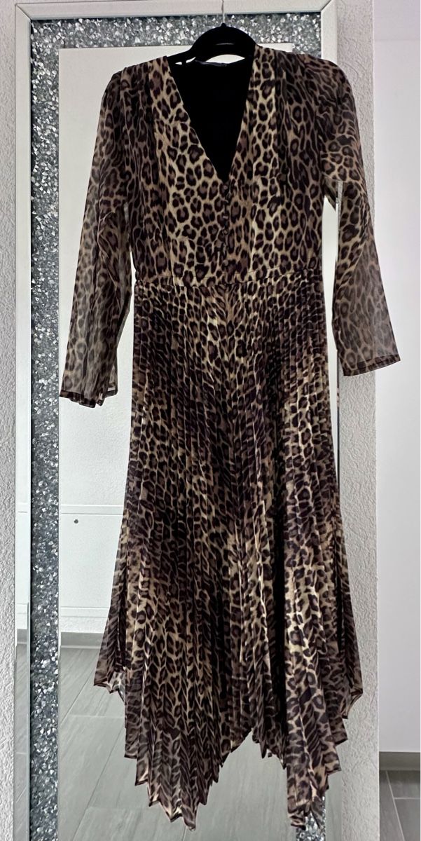 Kleider: THE KOOPLES  Kleid in Leomuster LP 450.- – Neu und originalverpackt aus Buchs ZH von KittyInStyle