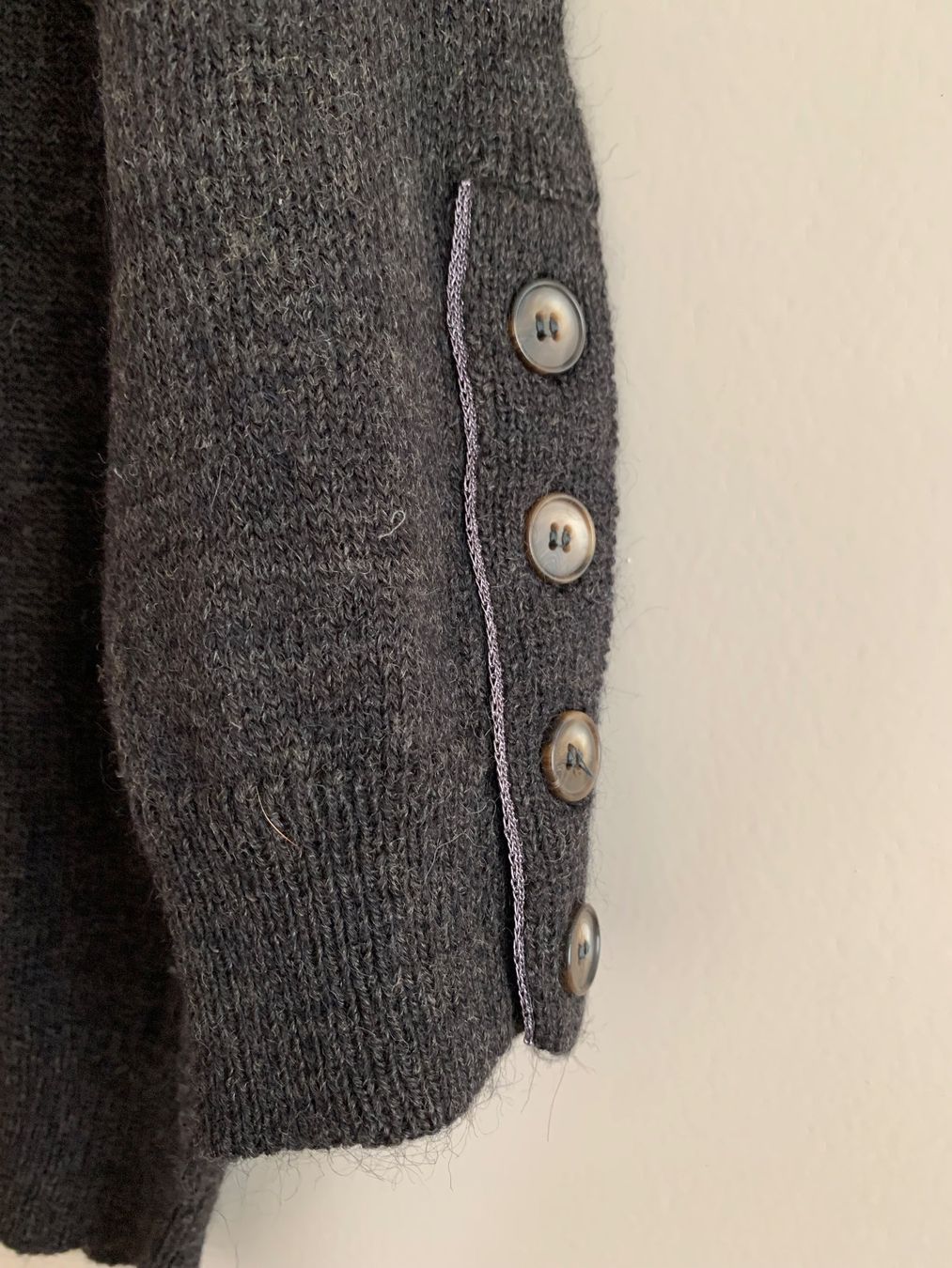 Dolce & Gabbana Pullover & Sweatshirts: DOLCE & GABBANA Damen Pullover anthrazit Gr. 40 (IT 46) – Gebraucht aus Wettswil von cipollina71 3