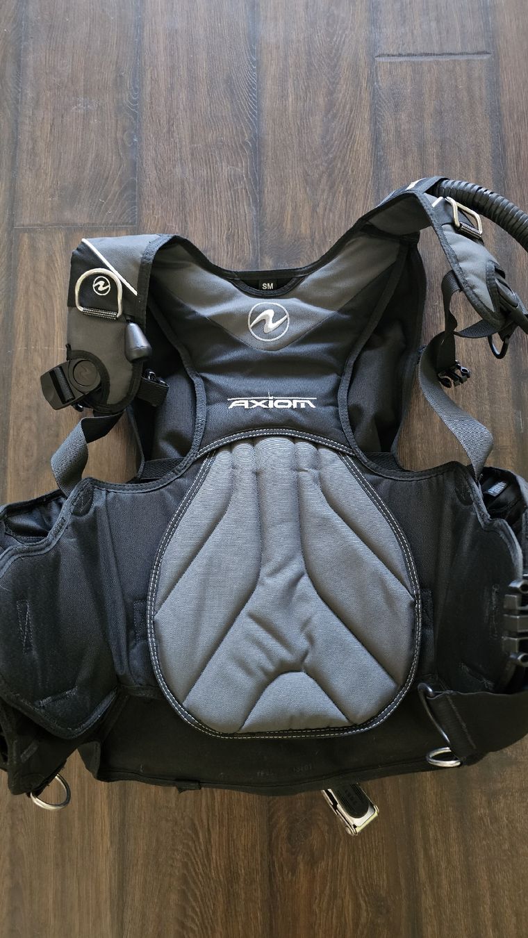 Giacche: Aqualung Axiom BCD SM – Usato da Naters venduto da Tim.schny 2