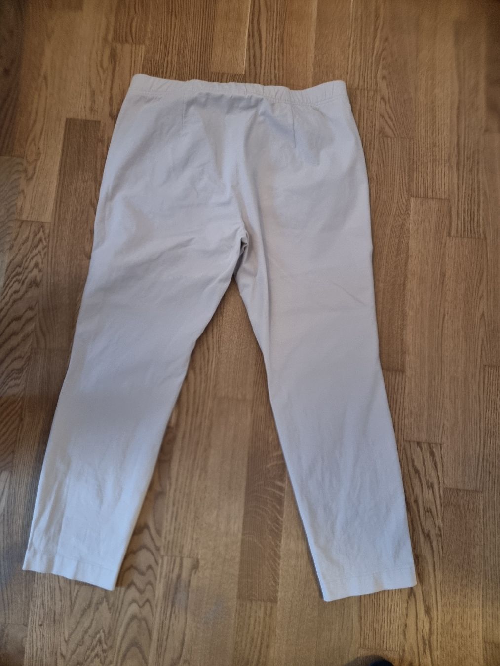 Riani Hosen: RIANI Damenhose (Gr. 44) – Gebraucht aus Zumikon von chv_w96q 1