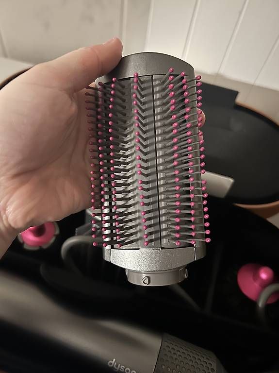 Dyson Asciugacapelli: Dyson AirWrap – Usato da Villarsel-Gibloux venduto da lea_zyj2 4