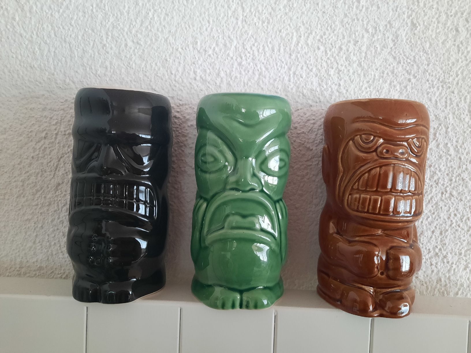 Tazze: 3 Tiki Mugs - 2004 Accoutrements – Usato da Zofingen venduto da Migiskau 2
