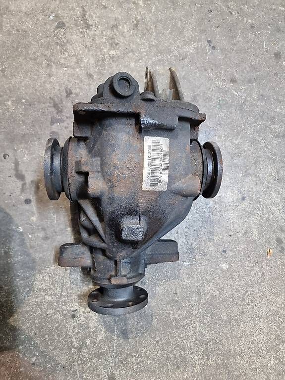 Toutes les pièces auto: Bmw e46 Differential Benziner  – D'occasion à Niedergösgen par Zecinha 1