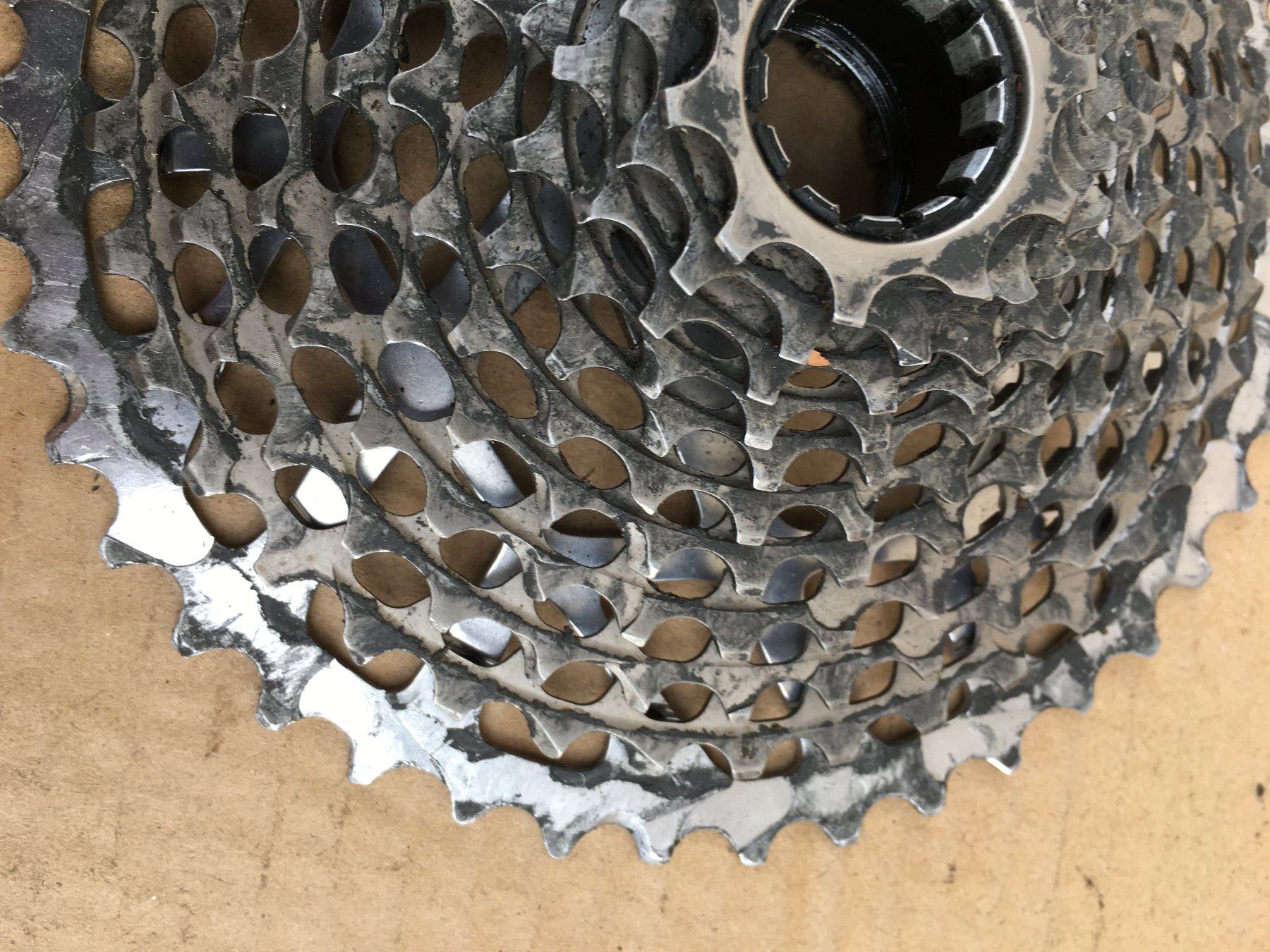 Pezzi di ricambio: Superleichte SRAM 11s-Kassette 10-42Z – Usato da Diemerswil venduto da Raskolnik 2