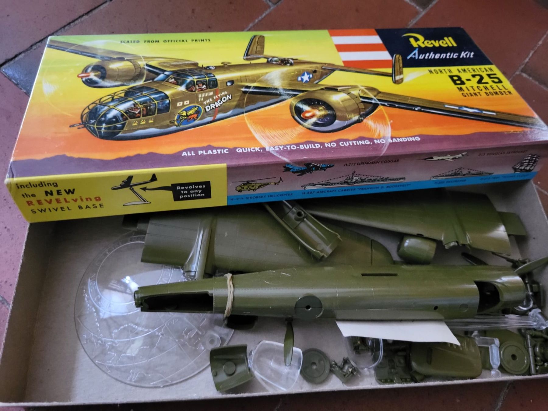 Revell Modellbausätze & Standmodelle: REVELL B25 Mitchel aus die 50er – Gebraucht aus Sonceboz-Sombeval von ant_cd5j 2