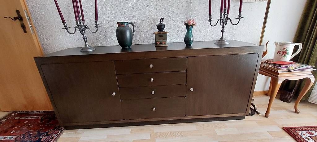 Commodes: Kommode Eiche massiv 2-türig und 4 Schubladen  – D'occasion à Siebnen par pch_p6w5 1