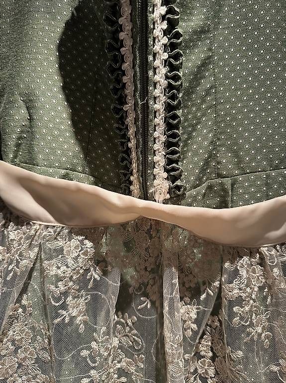 Vestiti: Dirndl – Usato da Kilchberg ZH venduto da cochianco 1