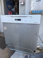 Wenig gebrauchter Miele Geschirrspüler aus Ferienwohnung 599