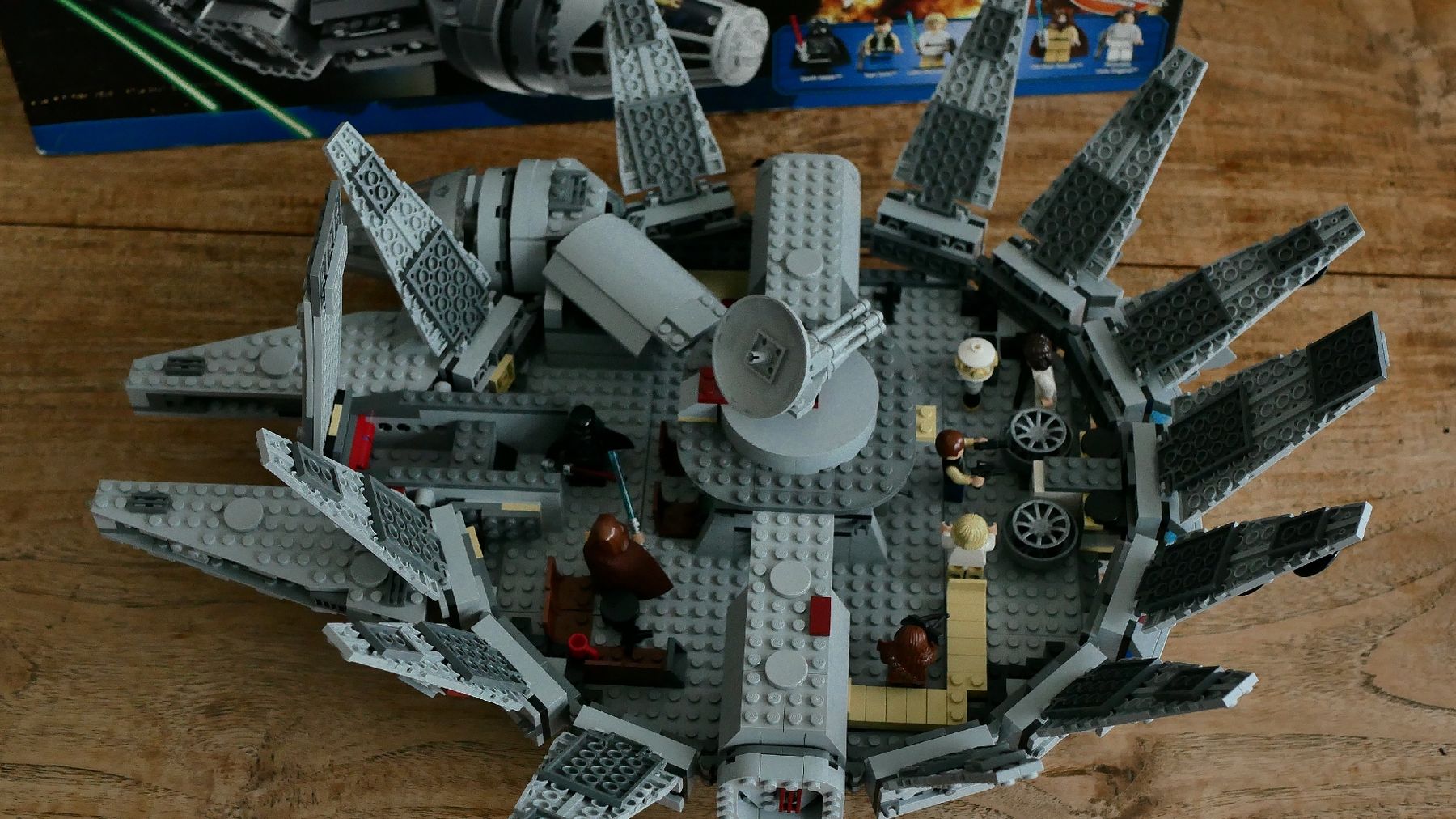Lego Kit di costruzioni: Star Wars Millenium Falcon – Nuovo (secondo la descrizione) da Tumegl/Tomils venduto da Chrisper 3