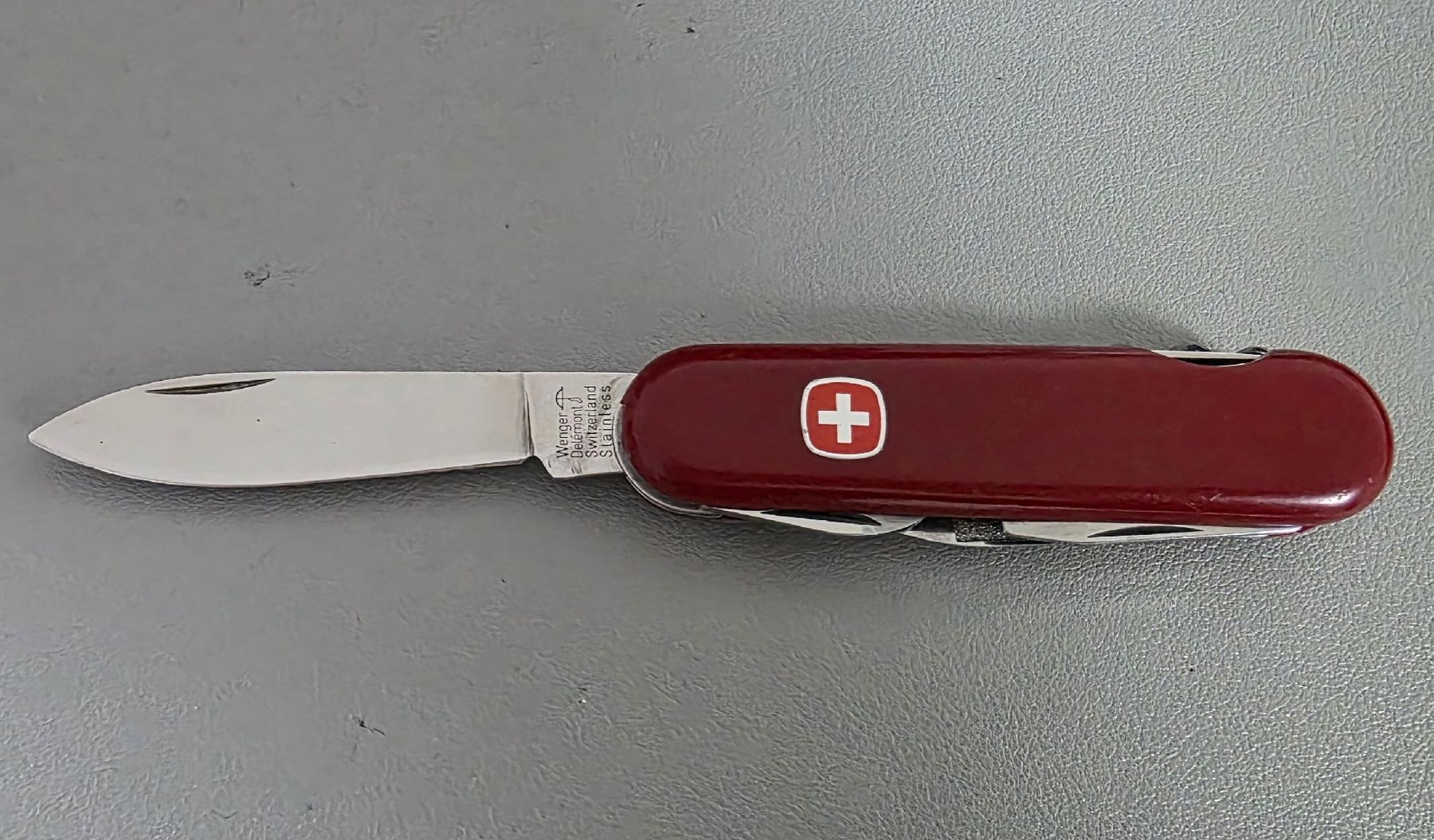 Wenger Coltelli tascabile: Wenger Sackmesser – Usato da Niederuzwil venduto da 262305 3