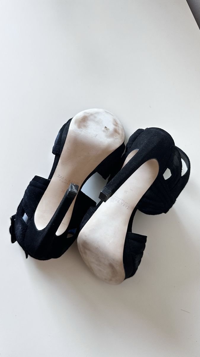 Zara Chaussures femmes: Pumps Zara Basic schwarz Gr. 36 – Neuf (Voir description) à Bern par WiederWert 4