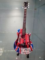 THE BEATLES Modell Gitarre, HandWerk, Holz, H.26cm, Unikat!