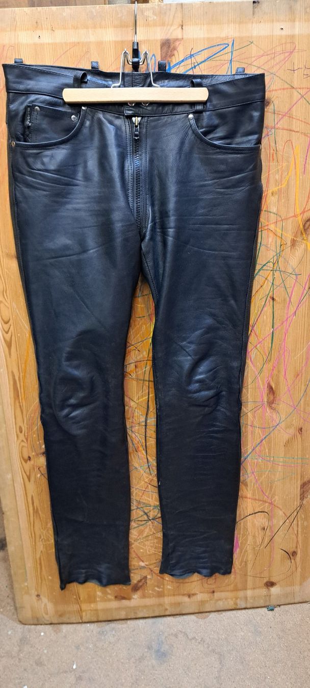 Hosen: Lederhose – Gebraucht aus eggersriet von Roli222