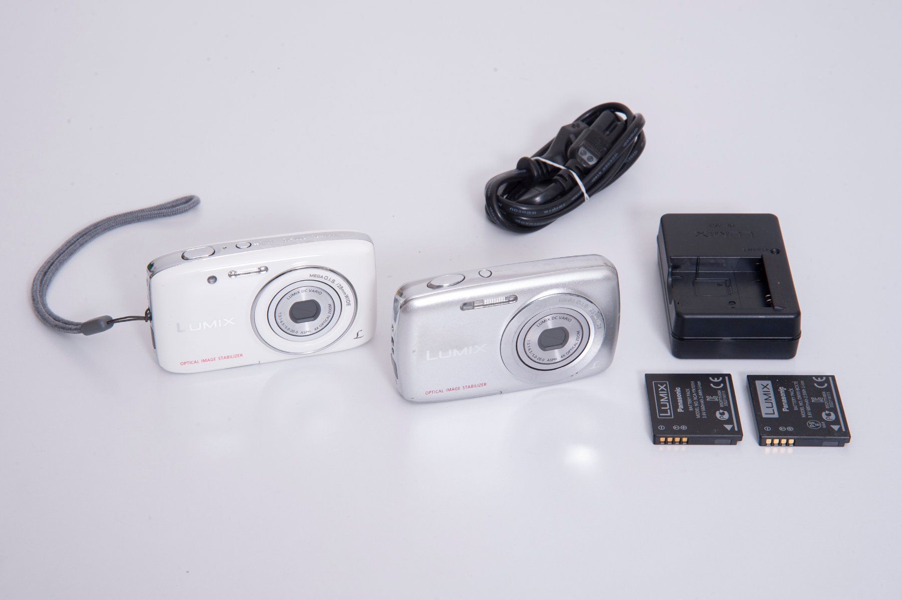 Panasonic Kamera: Lumix DMC-S2 - Lumix DMC-S1 – Gebraucht aus Lausanne von Phlox02