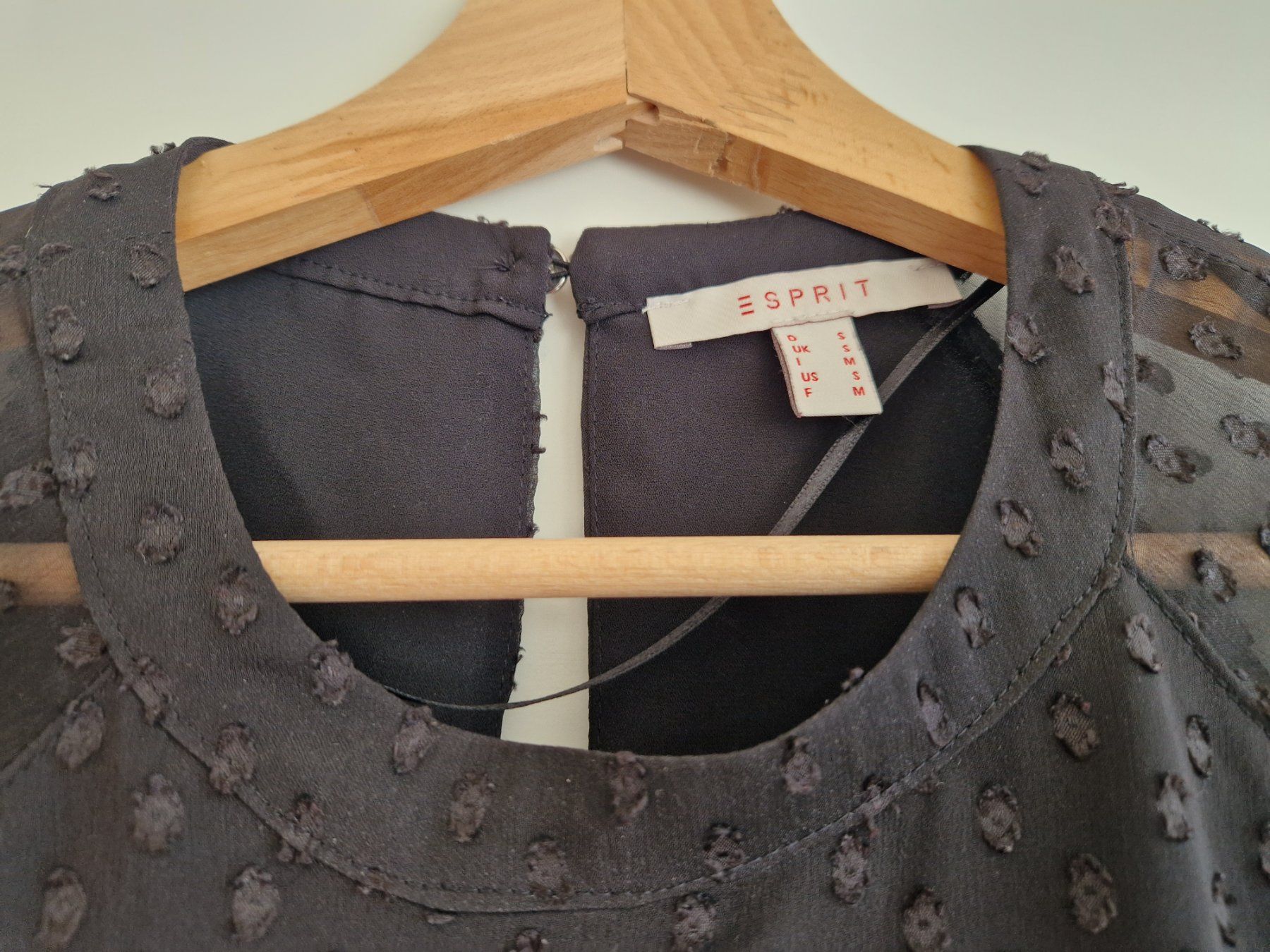 Esprit Camicette: Elegante schwarze Chiffon Bluse mit Tupfenmuster - Grösse S – Nuovo (secondo la descrizione) da Wabern venduto da ali_bkd2 3