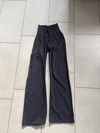 Gym shark flare leggings 