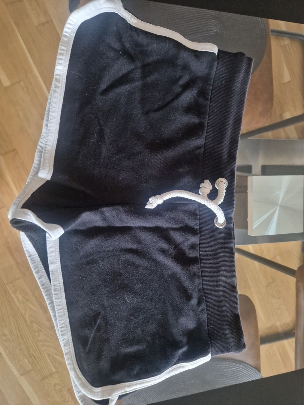 Pantalons: Sporthose kurz – D'occasion à Buttwil par SabrinaA03